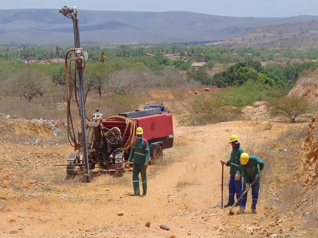JEREMOABO-BA: DNIT RETOMA ATIVIDADES NO LOTE 2 DA BR-235 